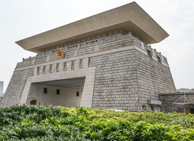 中国文科军校概览，探寻学府之门
