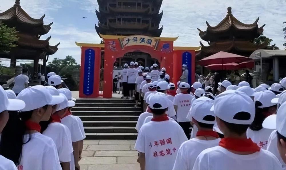 黄大仙论坛精选六肖一点万忘10月18{