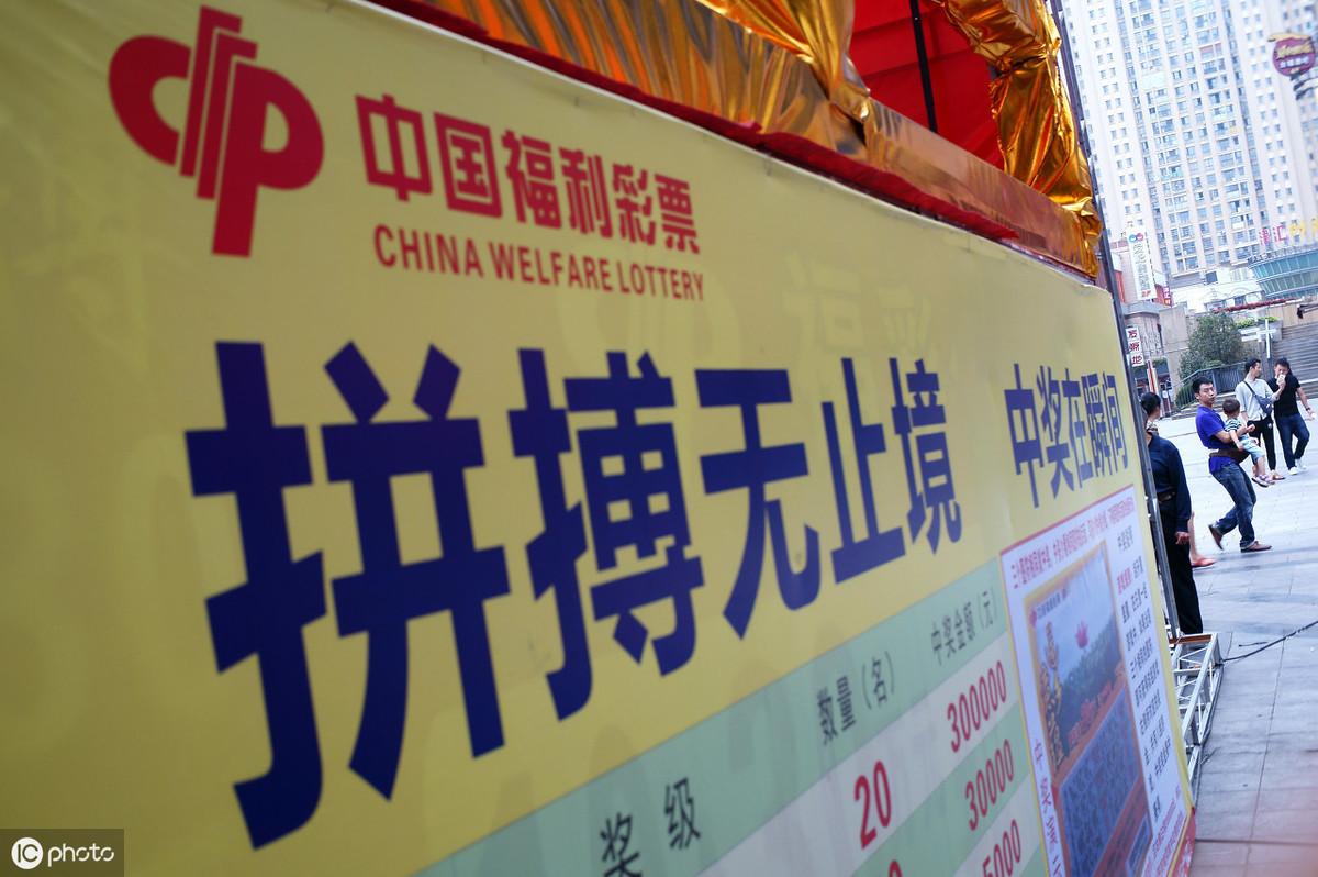 双色球走势分析，解读新浪平台上的012路图表双色球012走势图表新浪123位走势{